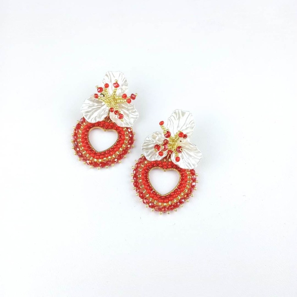 [ARCMLCRZRO] Aretes Camelia Corazón (Rojo)